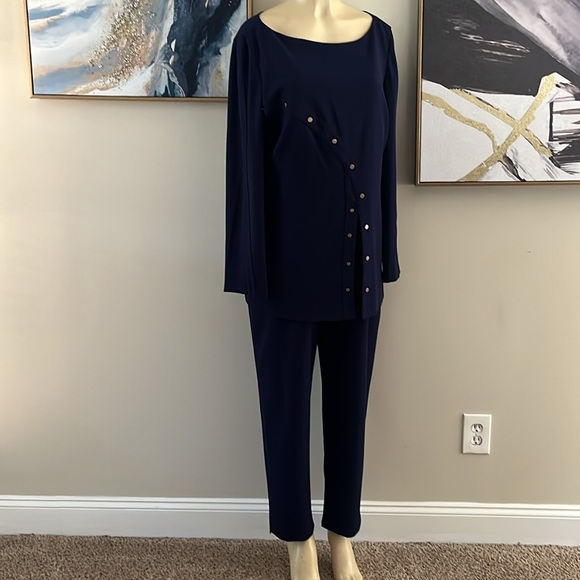 KAY UNGER Jenna Stretch Crepe Jumpsuit w/ Grommet - Picture 8 of 12